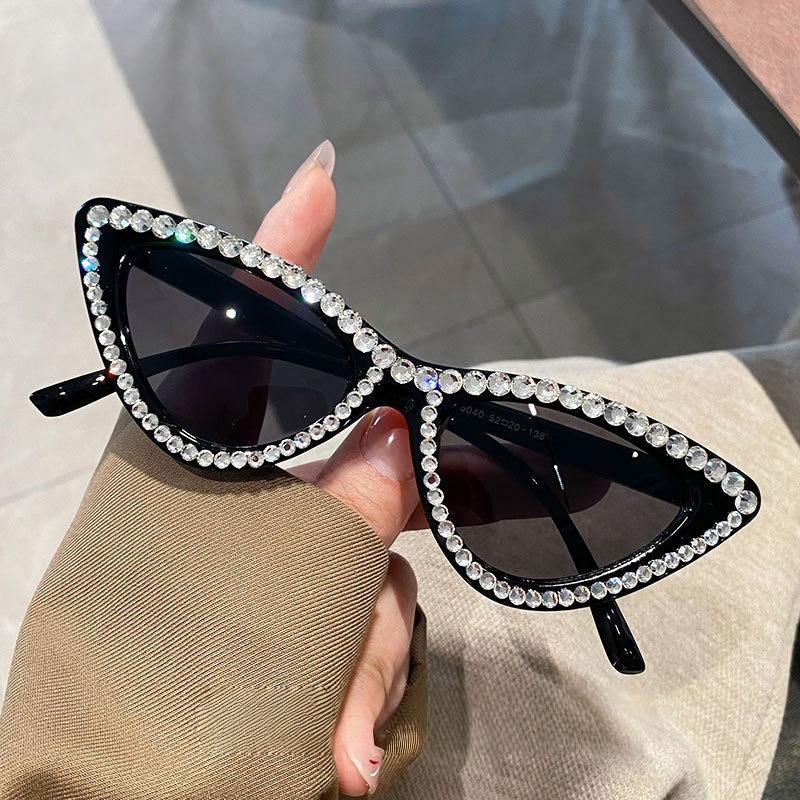 Sunglasses Cat Eye - ヴィンテージ高級キャットアイサングラス女性ブランドデザイナークリスタルダイヤモンドフレームサングラスブラックピンクケバケバ眼鏡