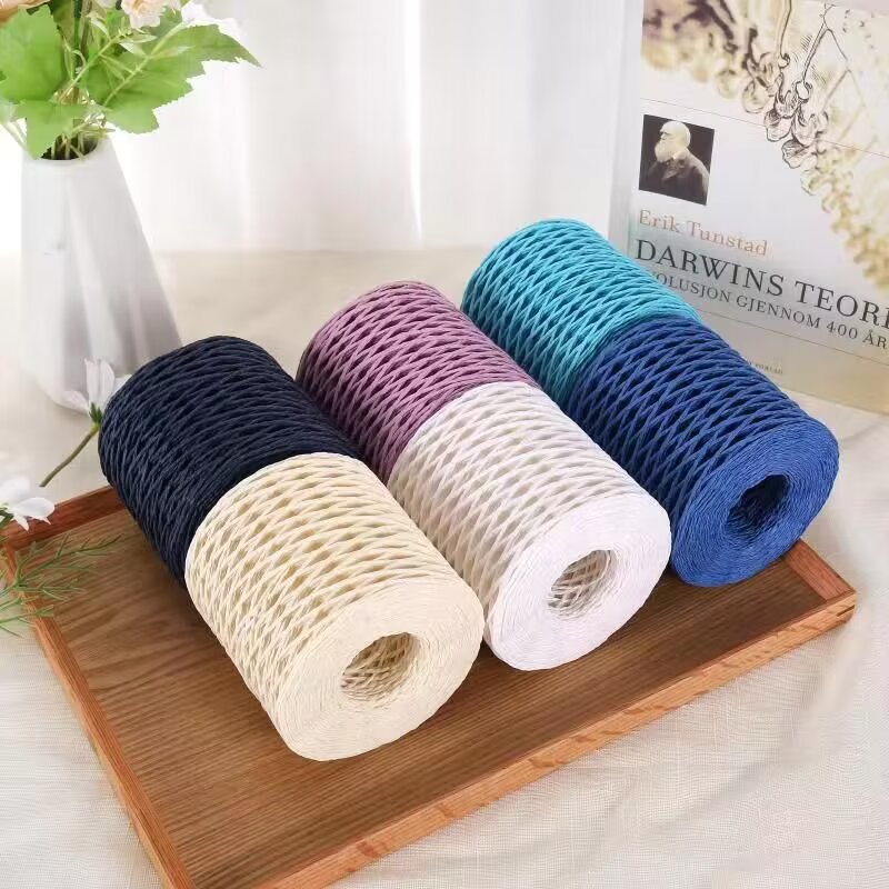 Crochet Bag Raffia - 190g ラフィア糸、竹繊維製わら紙糸、手作りDIY材料、夏の帽子、スリッパ、バッグ、カップセット、さまざまなかわいい装飾品、吊り下げ飾り、ギフトボックスや花束の包装用ロープなどに最適。 1袋＝190g＝2