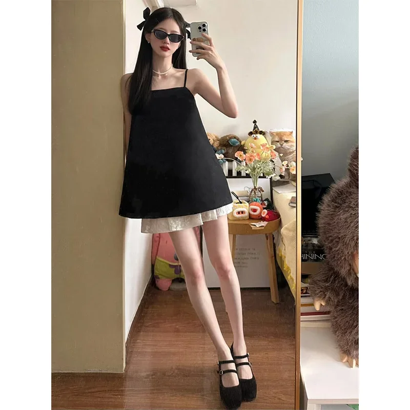 Crop Top Crochet - 女性用ショートトップとミニホワイトレーススカートの2点セット,ノースリーブスーツ,ロングブラックTシャツ,シックな女の子,対照的な色,夏のファッション