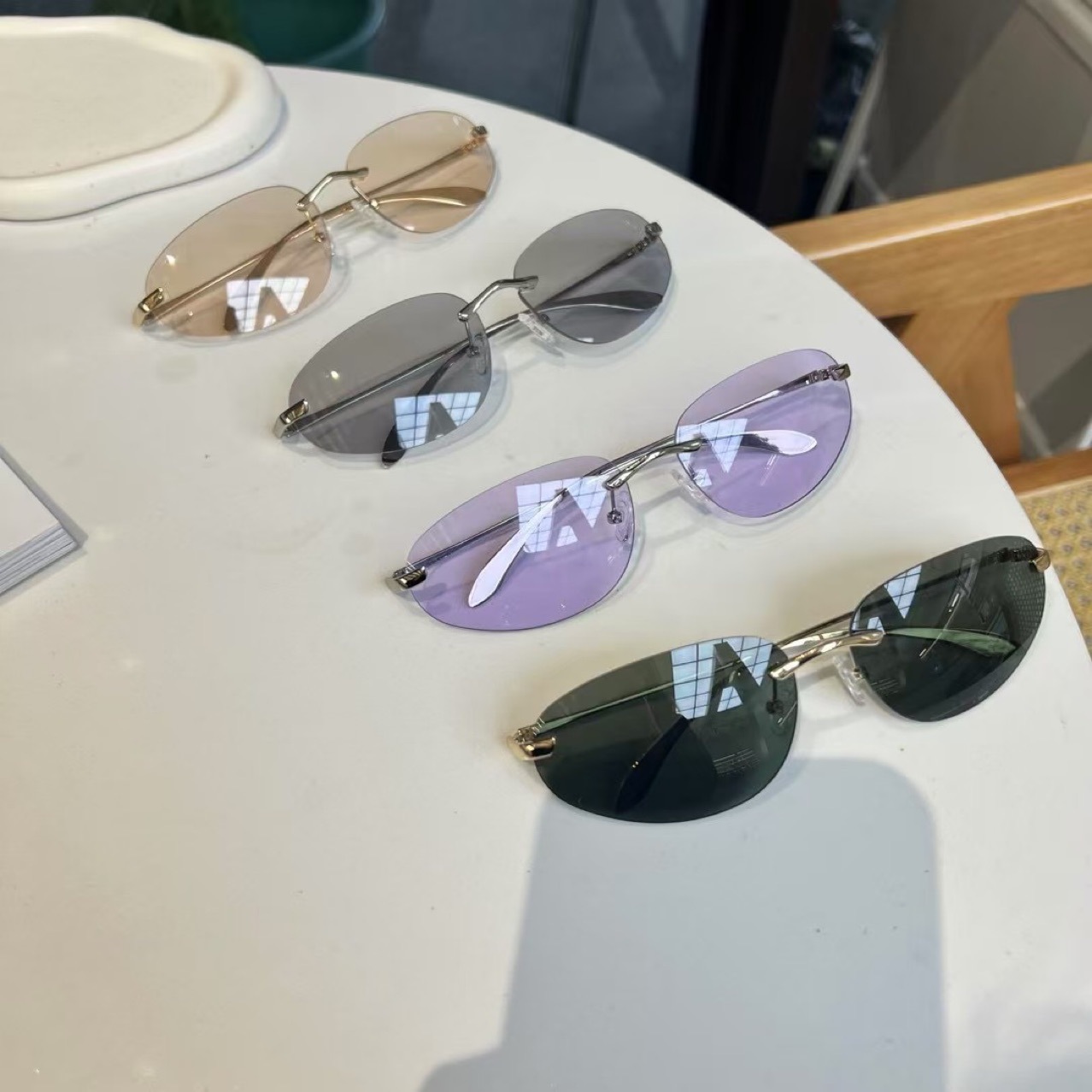 Sunglasses Cat Eye - UV400 リムレスシェード、キャットアイミニマリストサングラスユニセックス、軽量多用途アイウェア、ギャラリー & 通勤の必需品