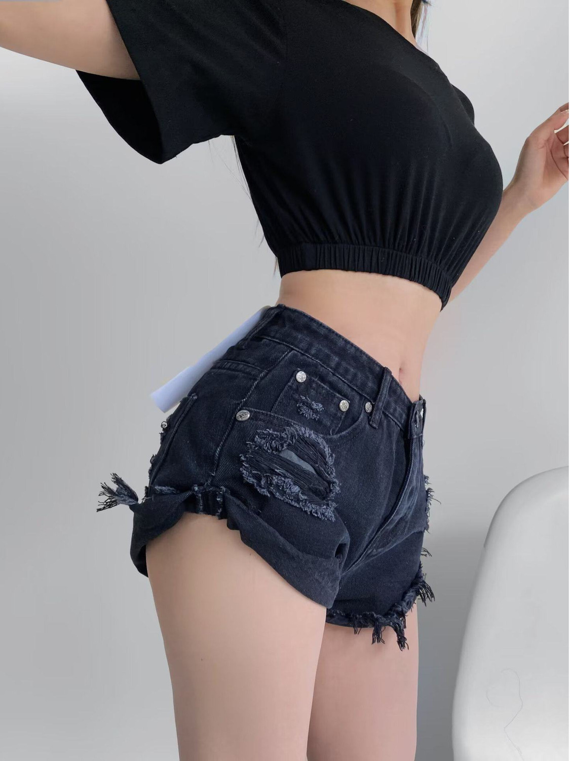 Shorts Denim Frayed - レディース ローウエスト ダメージデニムショートパンツ Y2K フレイドヘム リップドジーンズショートパンツ