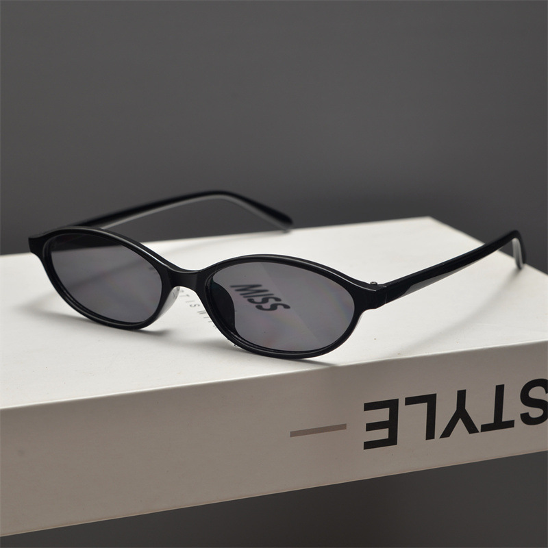 新しいレトロオーバルキャットアイサングラス女性用 Y2k ト - Sunglasses Cat Eye のレビューと価格