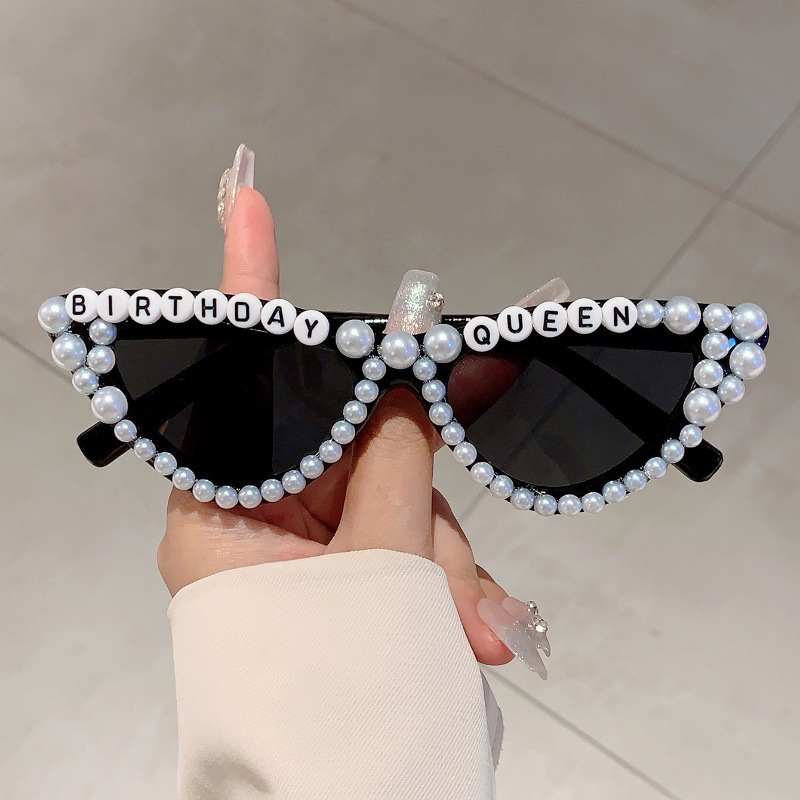 キャットアイデザイン ギフトシェード 光沢のあるパールの装飾 - Sunglasses Cat Eye のレビューと価格